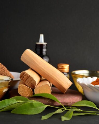 benefits-of-sandalwood-in-skin-care-and-its-multiple-uses